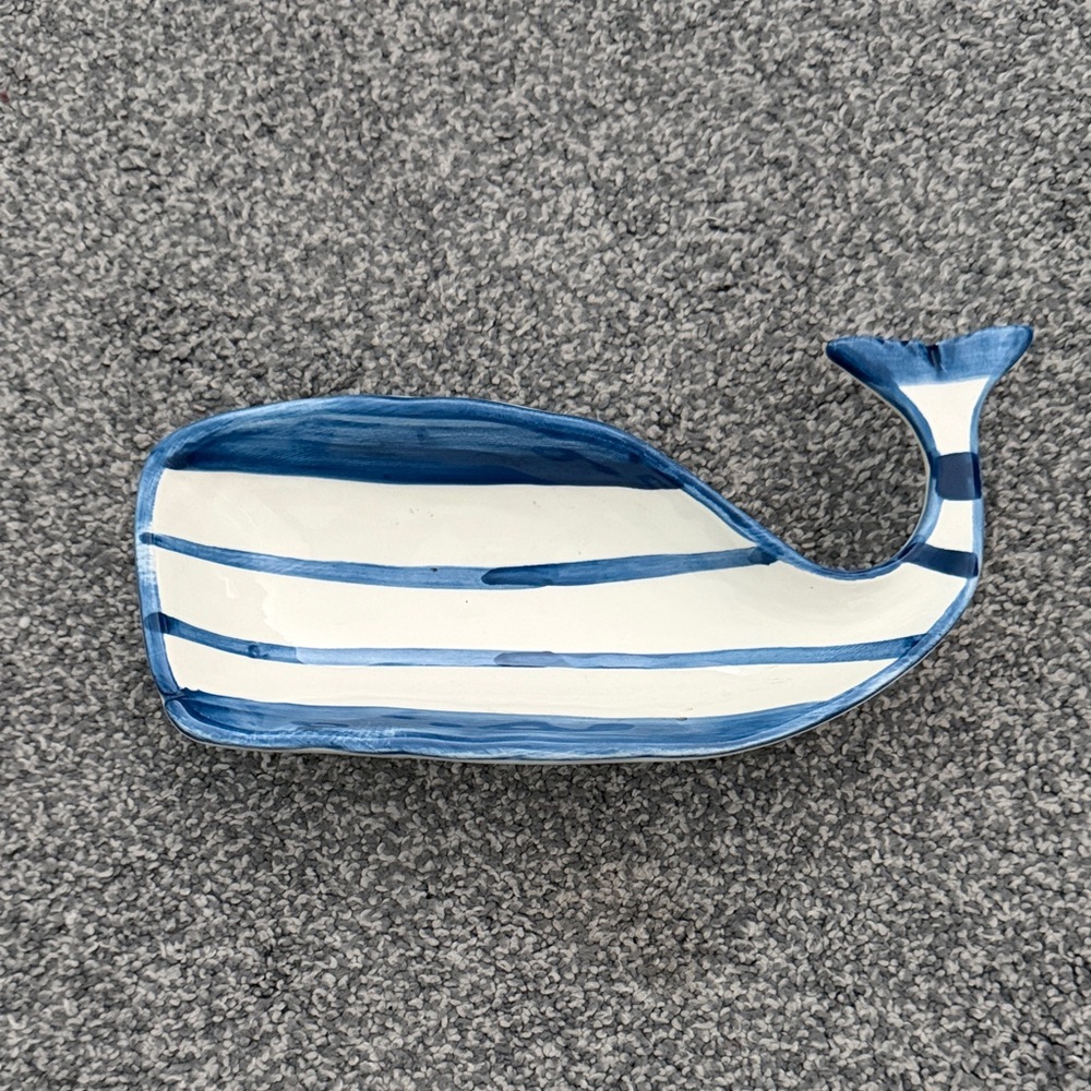 Mud Pie White Whale Dish